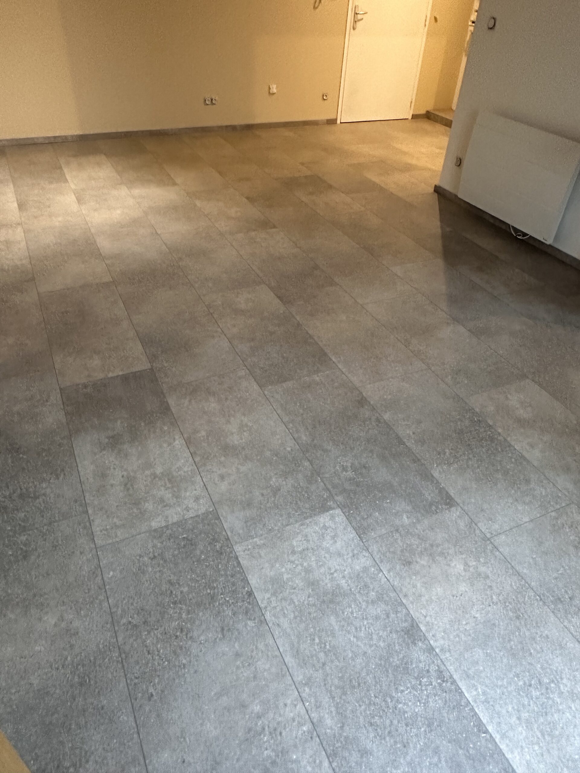 Parquet gris contrecollé